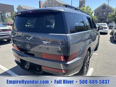 Used 2025 Hyundai Santa Fe Calligraphy AWD/4WD image 5