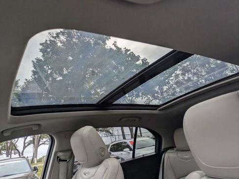 Used 2019 Cadillac XT4 Premium Luxury w/ Technology Package FWD image 20