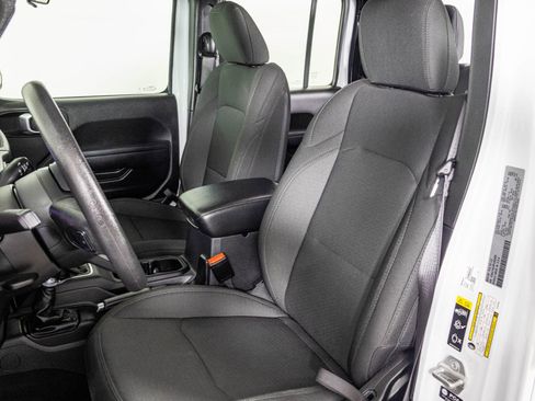 Used 2023 Jeep Gladiator Sport w/ Trailer Tow Package image 19