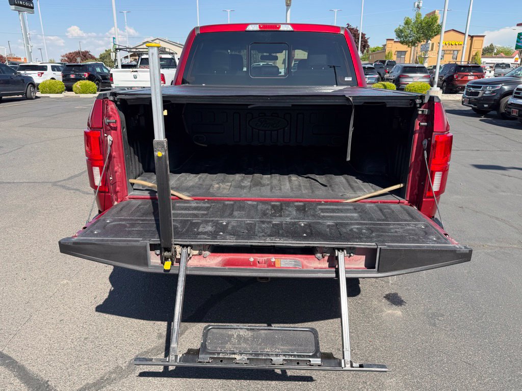 Used 2018 Ford F150 King Ranch w/ Equipment Group 601A Luxury AWD/4WD image 5