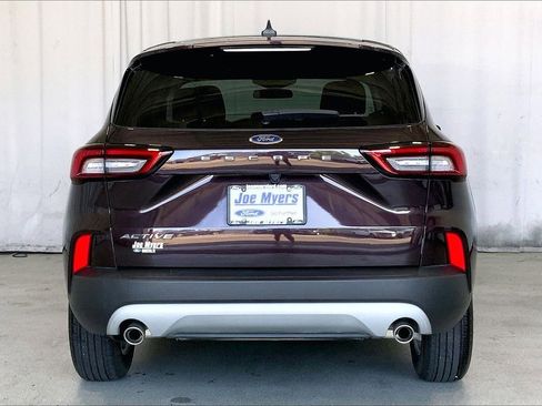 Certified 2023 Ford Escape Active FWD image 3