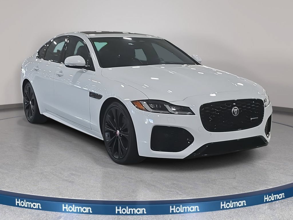 Used 2023 Jaguar XF R-Dynamic SE AWD/4WD image 4