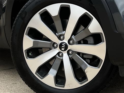 Used 2020 Kia Telluride EX w/ EX Premium Package image 31