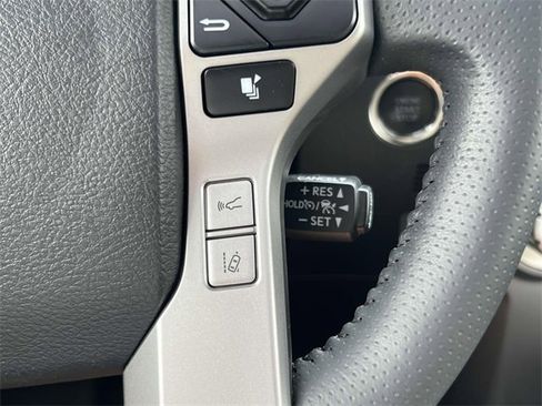 Used 2022 Toyota 4Runner Limited image 28