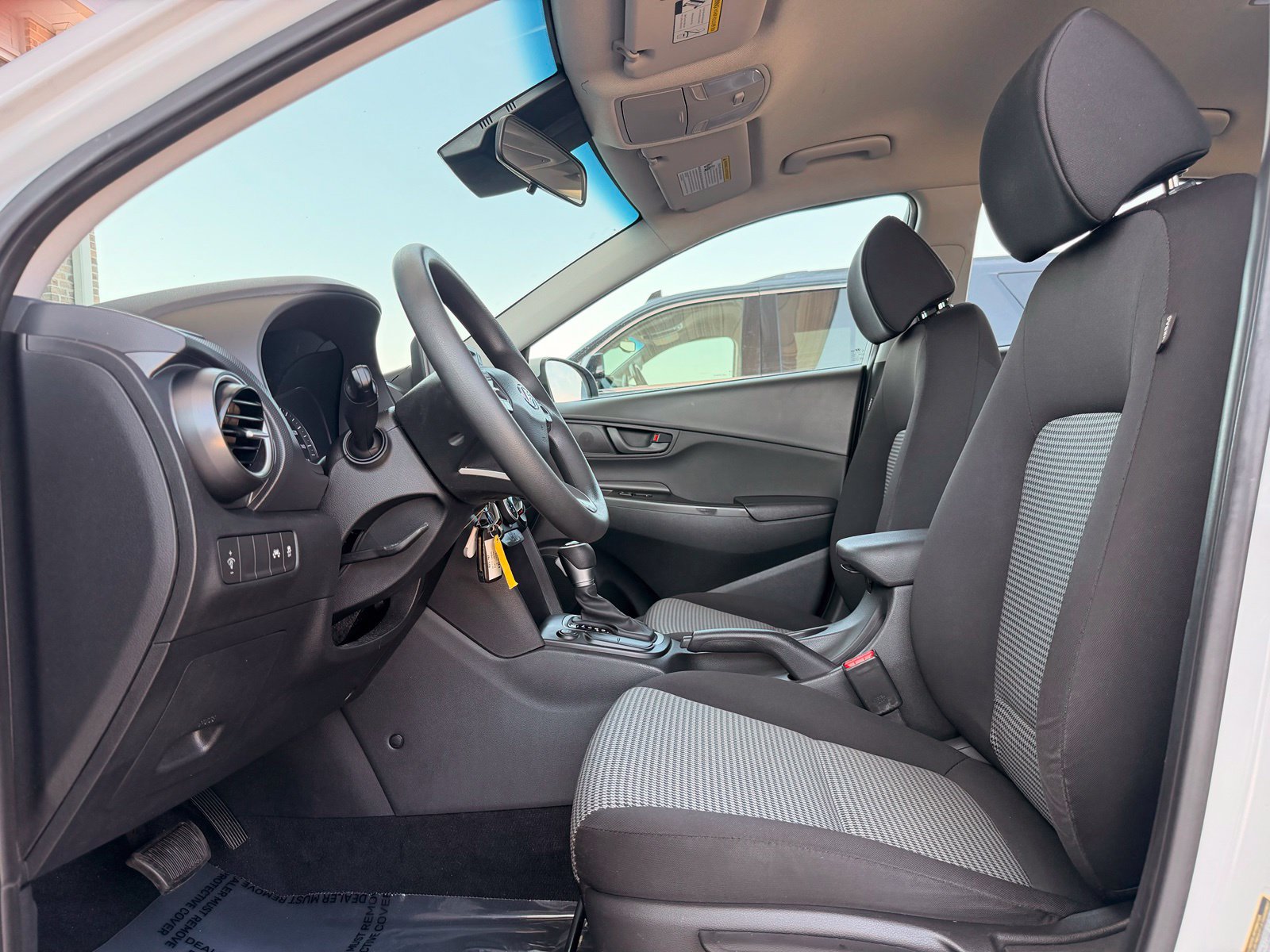 Used 2019 Hyundai Kona SE FWD image 14
