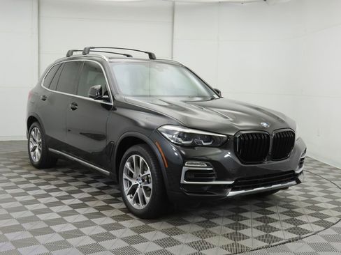 Used 2019 BMW X5 xDrive40i w/ Premium Package 2 image 3