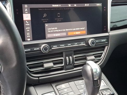 Used 2020 Porsche Macan S image 23