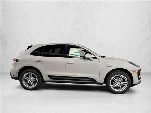 Used 2026 Porsche Macan AWD/4WD image 8
