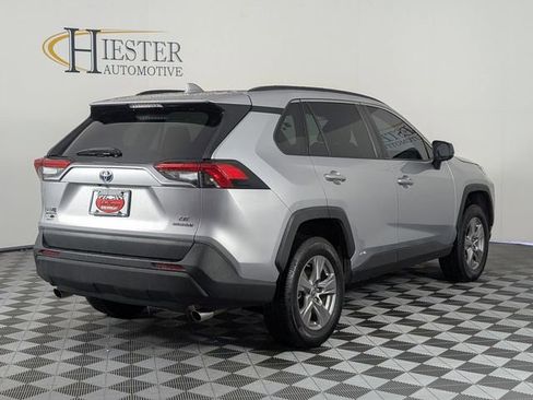 Used 2023 Toyota RAV4 LE AWD/4WD image 7
