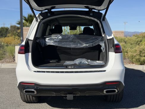 New 2026 Mercedes-Benz GLS 450 4MATIC image 14