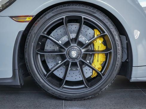 Certified 2019 Porsche 911 Speedster RWD image 11