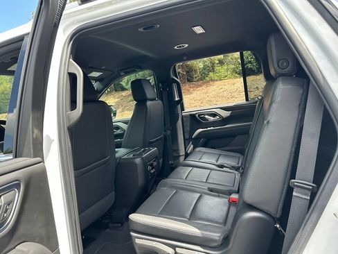 Used 2023 Chevrolet Tahoe LT w/ Luxury Package RWD image 40