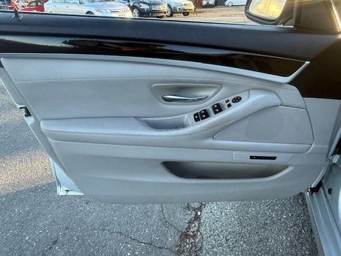 Used 2011 BMW 535i Sedan image 7