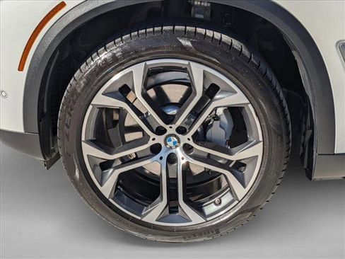 Used 2023 BMW X5 sDrive40i w/ Climate Comfort Package image 24