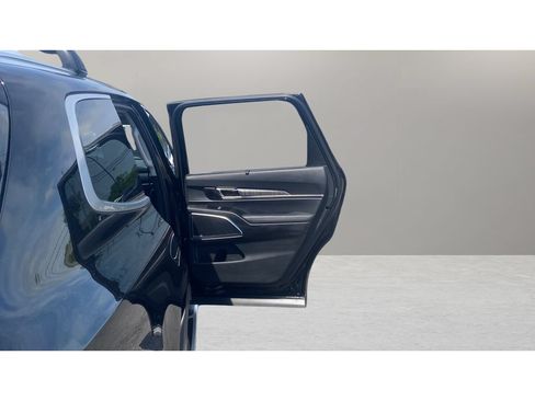 Used 2023 Kia Telluride SX FWD image 14