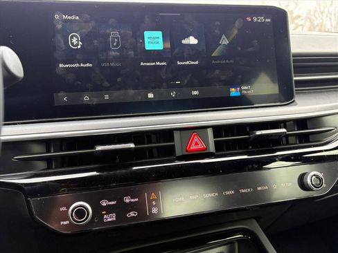 Used 2025 Kia K5 GT-Line image 12