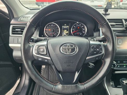 Used 2015 Toyota Camry SE FWD image 24