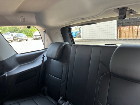 Used 2018 GMC Yukon SLT w/ HD Trailering Package AWD/4WD image 27