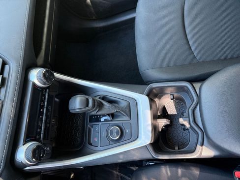 Used 2025 Toyota RAV4 LE image 35