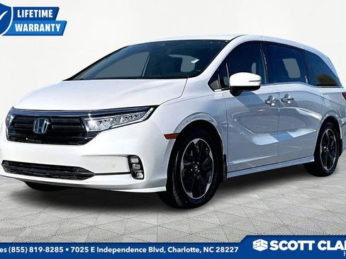 Used 2022 Honda Odyssey Elite image 3