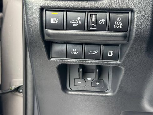 Used 2026 Toyota Land Cruiser w/ Premium Package AWD/4WD image 17