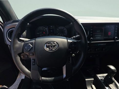 Used 2023 Toyota Tacoma TRD Off-Road image 15