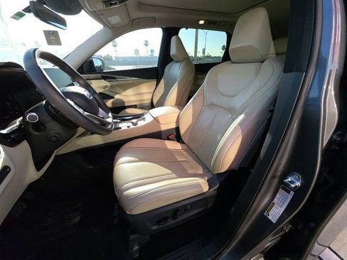 Used 2023 INFINITI QX60 Luxe FWD image 13