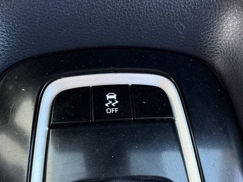 Used 2023 Toyota Corolla LE image 22