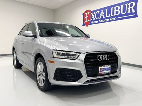 Used 2018 Audi Q3 2.0T Premium Plus w/ Premium Plus Package AWD/4WD image 2