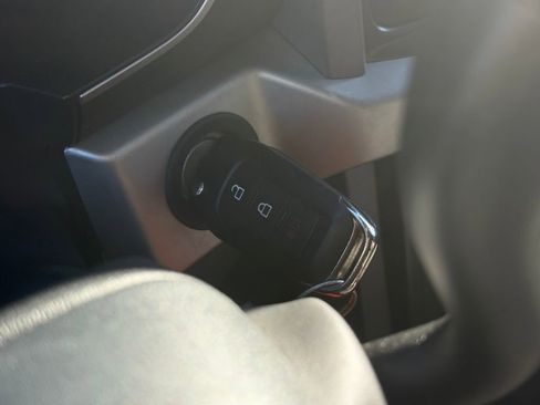 Used 2022 Ford F150 XLT image 30