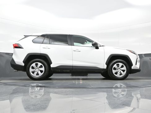 Used 2024 Toyota RAV4 LE image 31