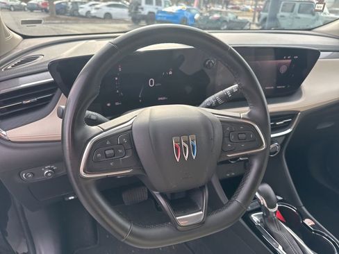 Used 2024 Buick Encore GX Sport Touring image 12