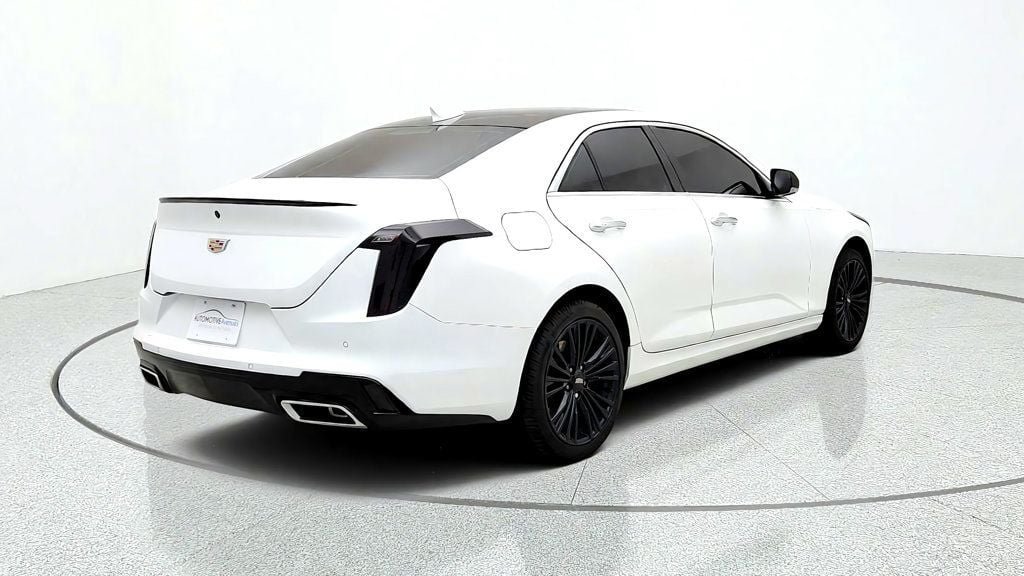 Used 2026 Cadillac CT4 Premium Luxury AWD/4WD image 5