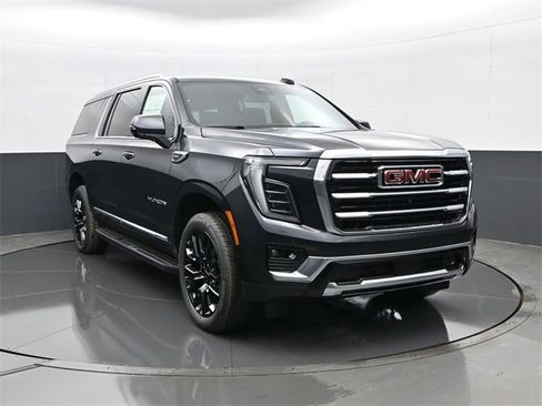 New 2026 GMC Yukon XL Elevation image 3