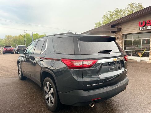 Used 2020 Chevrolet Traverse LT w/ LT Premium Package AWD/4WD image 5