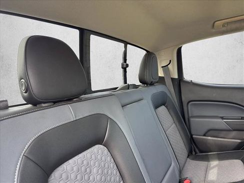 Used 2016 Chevrolet Colorado Z71 RWD image 16