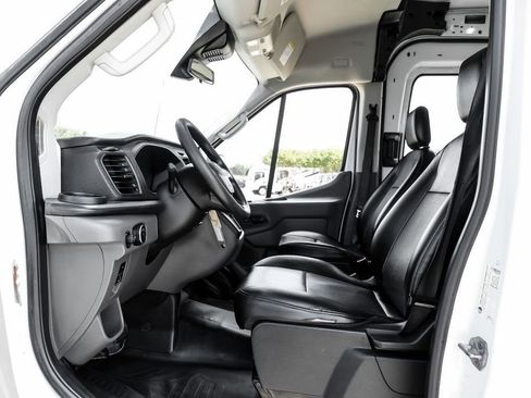 Used 2021 Ford Transit 250 Medium Roof image 3
