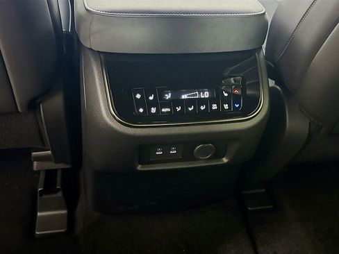 New 2026 INFINITI QX80 4WD w/ Sport Exterior Package image 32