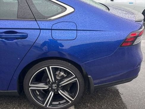 Used 2024 Honda Accord Sport image 9