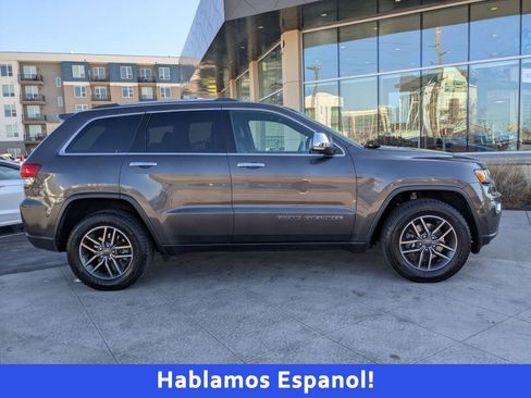 Used 2020 Jeep Grand Cherokee Limited image 2