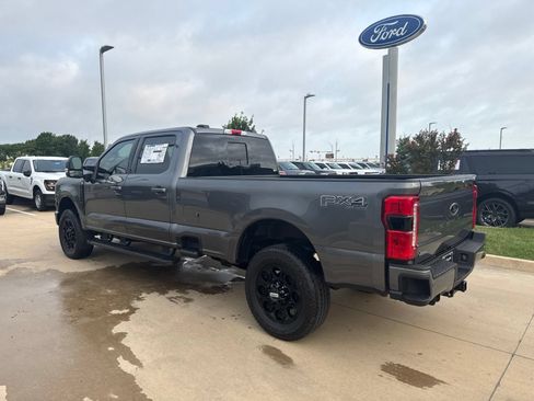 New 2026 Ford F350 Lariat w/ Black Appearance Package AWD/4WD image 3