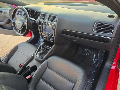 Used 2018 Volkswagen Jetta Sport image 20