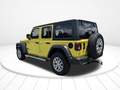Used 2023 Jeep Wrangler Sport S image 13