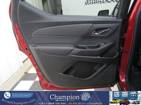 Used 2023 Chevrolet Traverse Premier w/ Redline Edition FWD image 18