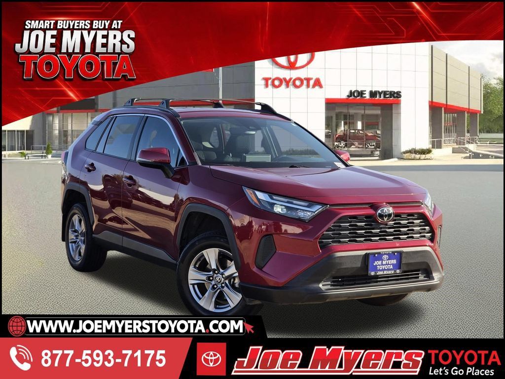 Used 2023 Toyota RAV4 XLE FWD image 1