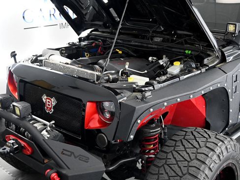 Used 2018 Jeep Wrangler Unlimited Rubicon w/ Cold Weather Group image 16