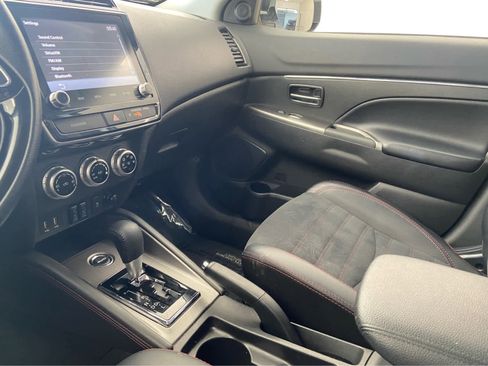 Used 2024 Mitsubishi Outlander Sport SE image 30