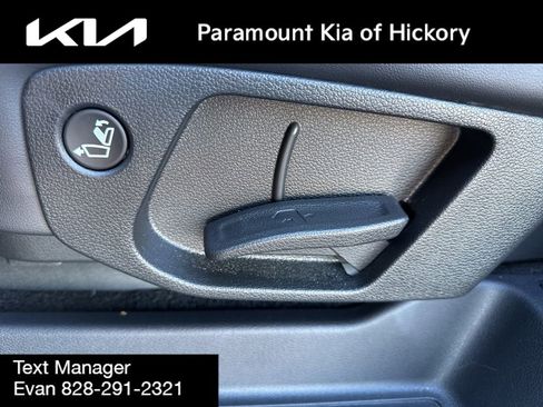 Used 2023 Hyundai Palisade Calligraphy image 13