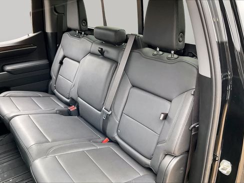 Used 2023 Chevrolet Silverado 1500 LT Trail Boss w/ LT Trail Boss Premium Package AWD/4WD image 20