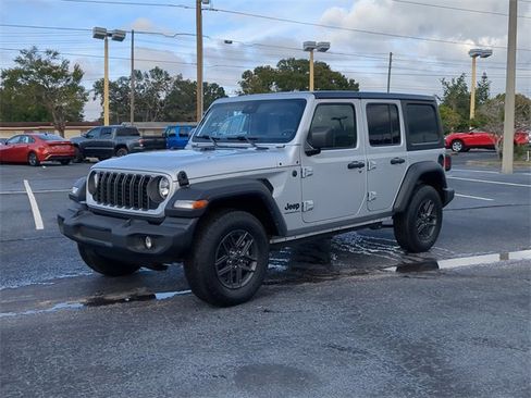 Used 2024 Jeep Wrangler Sport S image 2